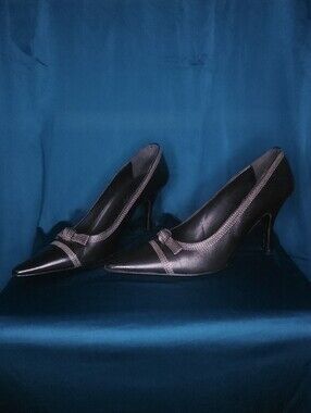 Mila Paoli Black Pointed-Toe Stiletto Pumps